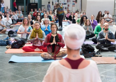 Kundalini Yoga com Gongo, com Juliana Vaz